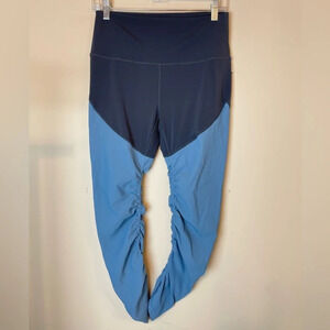 Zyia Active | Women's Two Tone Ribbed Rusched 7/8 Athletic Leggings Size 8-10